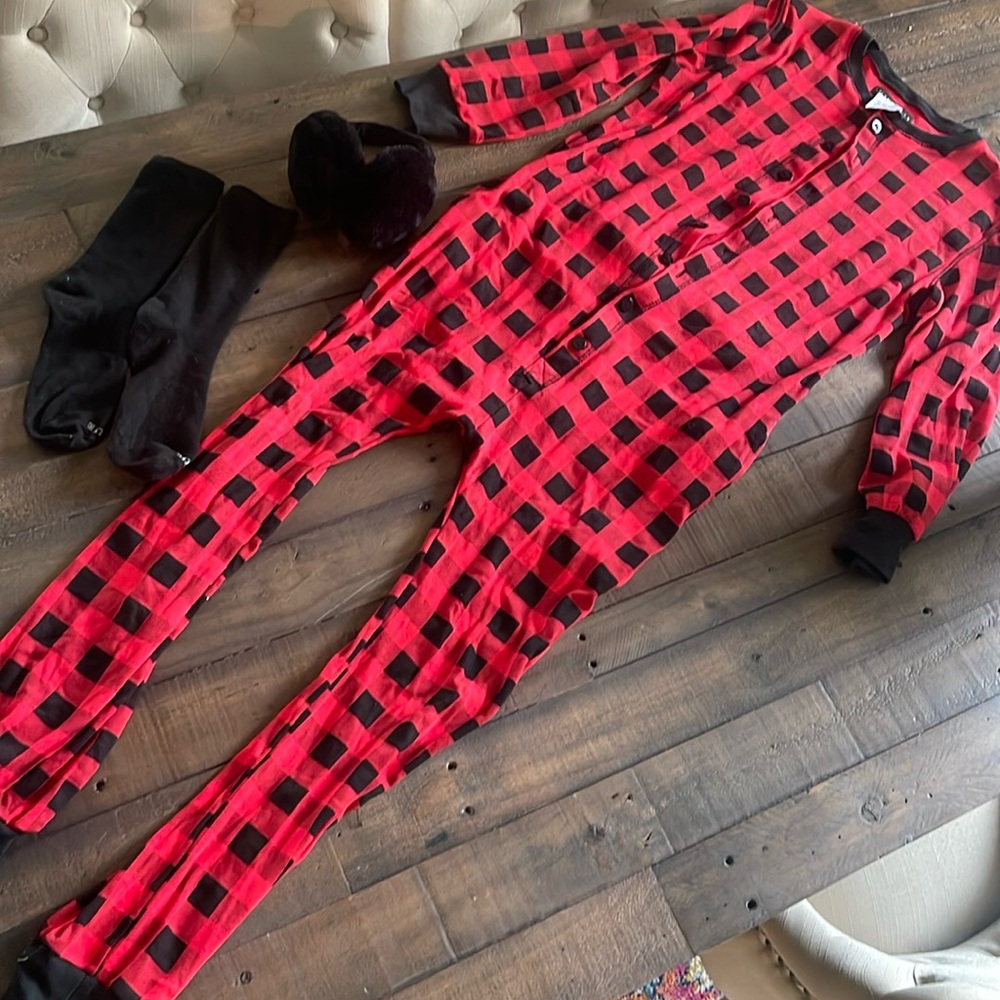 Pj dance costume red and black